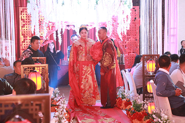 婚庆礼仪多少钱